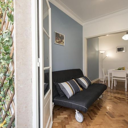 Apartamento junto à Fonte Luminosa Lisbona Esterno foto