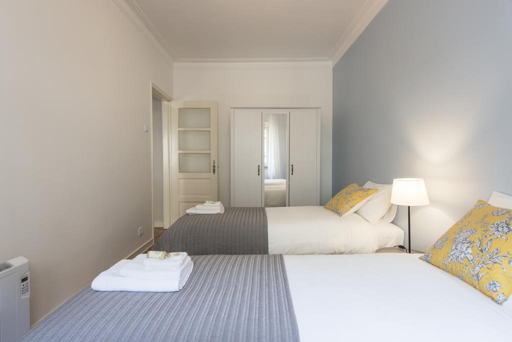 Apartamento junto à Fonte Luminosa Lisbona Esterno foto