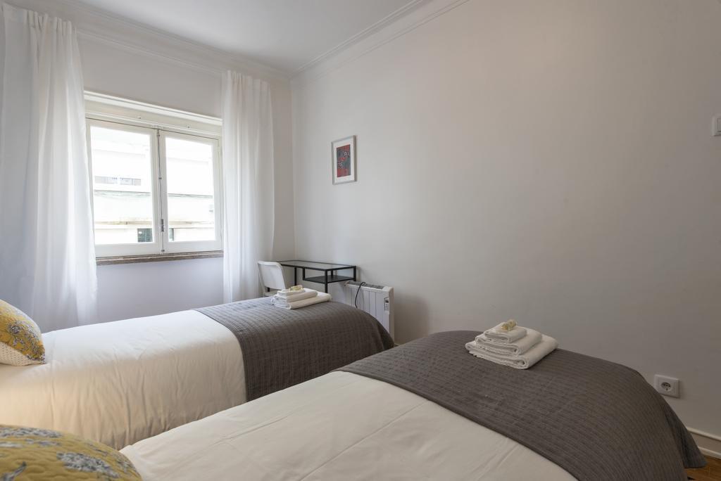 Apartamento junto à Fonte Luminosa Lisbona Esterno foto