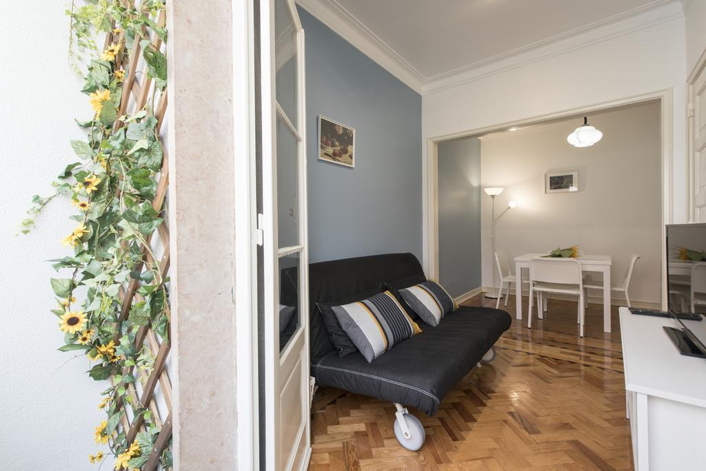 Apartamento junto à Fonte Luminosa Lisbona Esterno foto